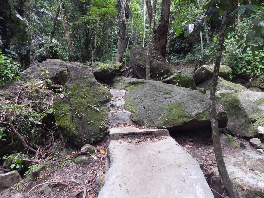 Pria Laot waterfall trail