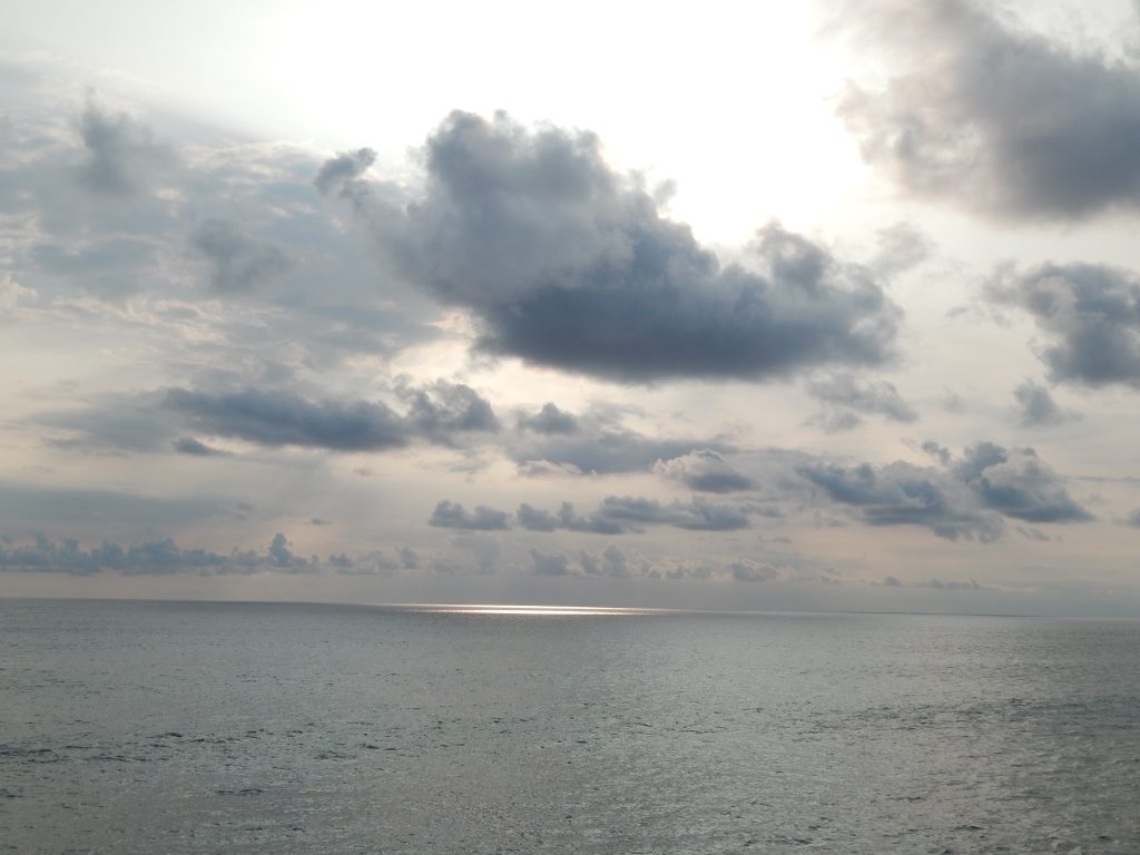 Clouds above the ocean, Tanah Lot