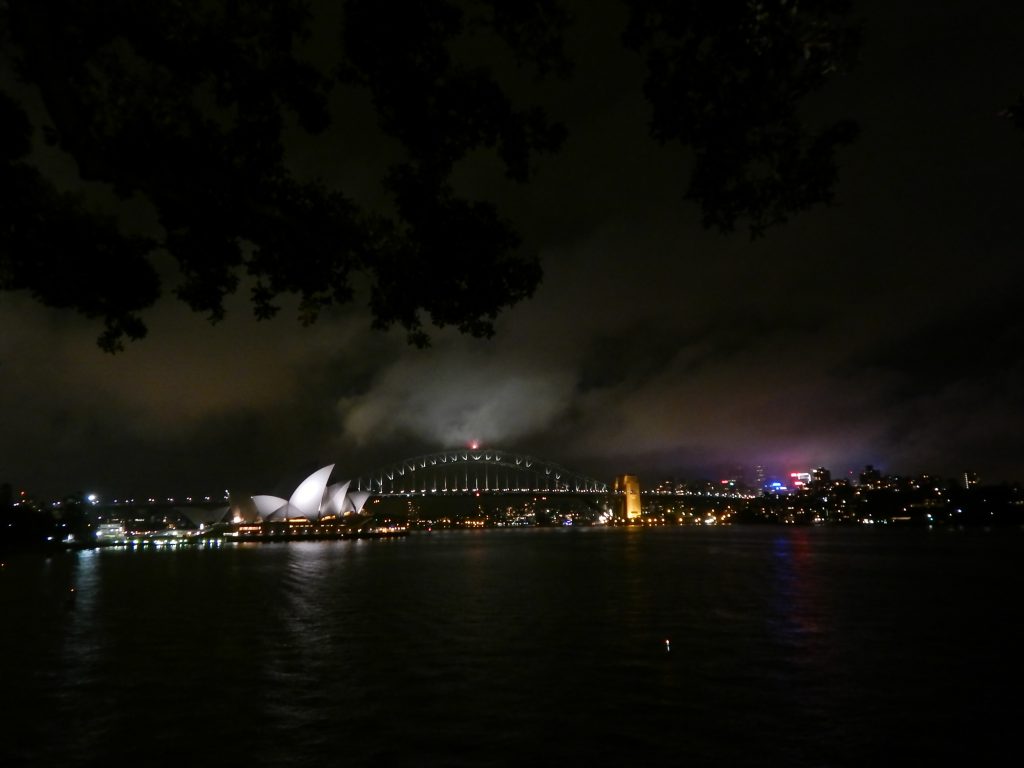 Sydney's opera house and Harbour Bridge at night